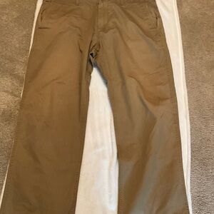 GAP Men's Khaki Chinos